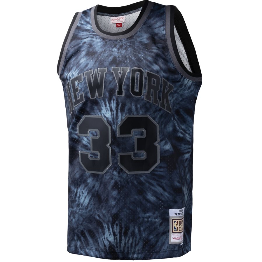 NBA JZ8F028534 new york knicks patrick ewing mitchell & ness black hardwood classics tie-dye swingman фланелка